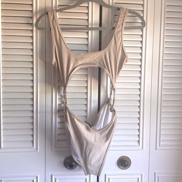 PrettyLittleThing Other - PLT 1 piece cut out swimsuit